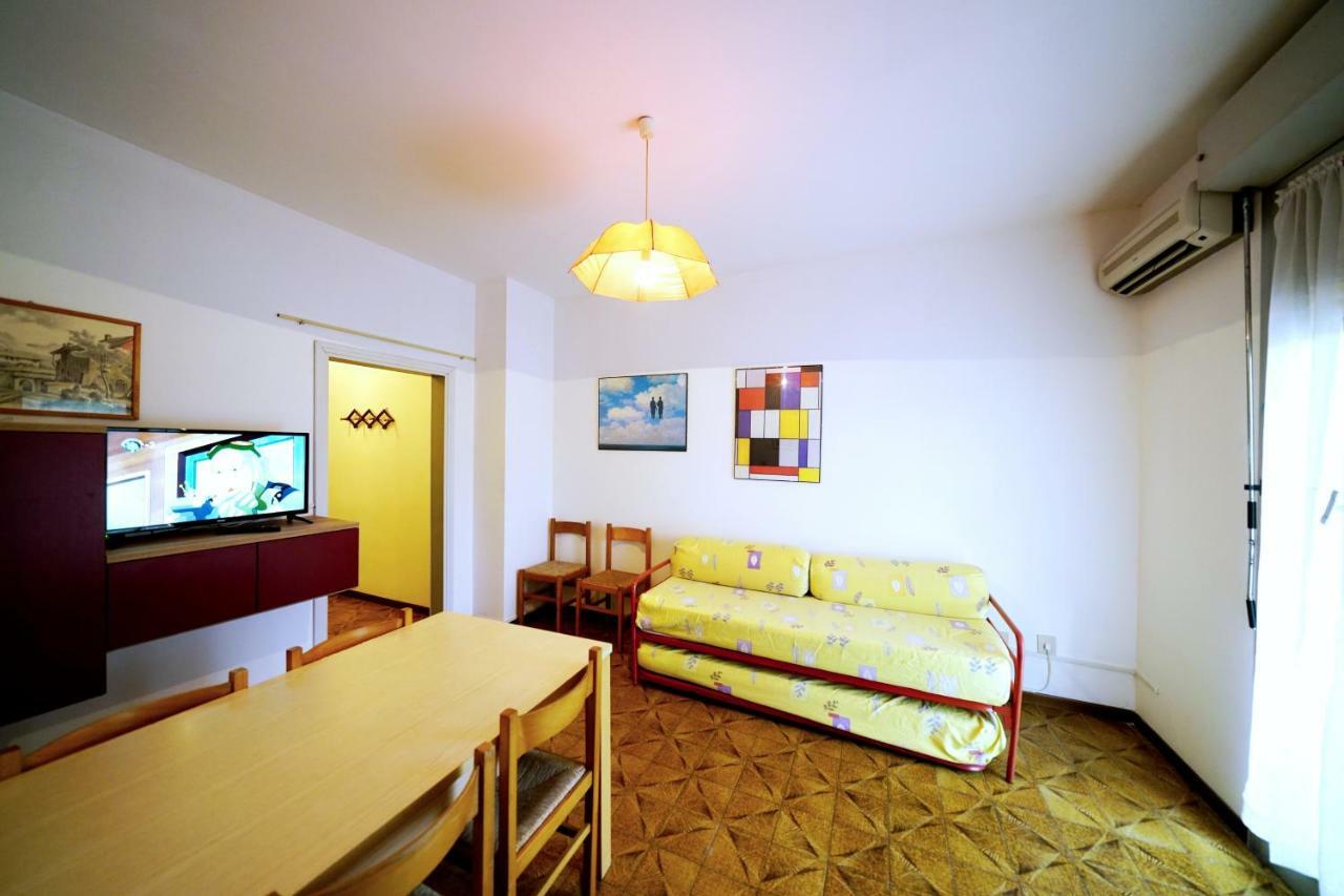 Residence 3 D Лидо ди Спина Стая снимка